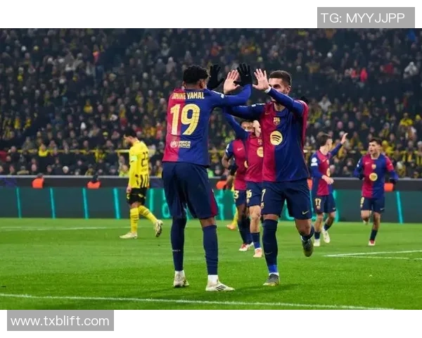 拉菲尼亚费兰托雷斯克里斯滕森缺席训练巴萨备战状态引发外界关注